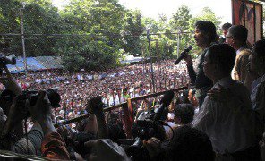 suu_kyi_discorso_296