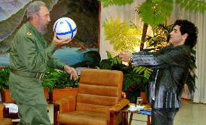 castro_maradona_296